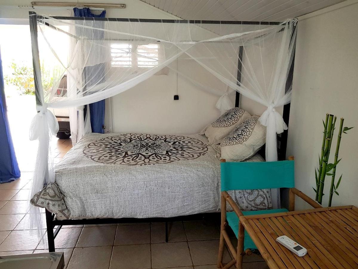 Appartement Moderne A Le Lamentin Avec Piscine Partagee 20M² Buitenkant foto